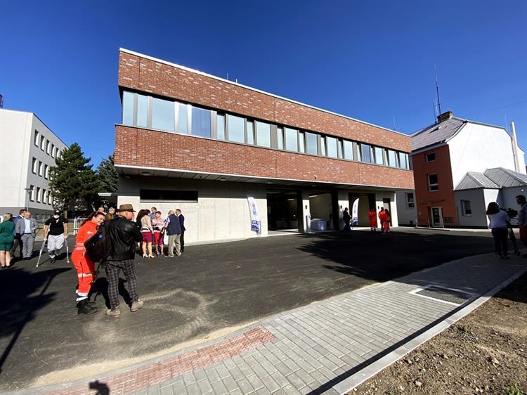 Slavnostní otevření zákkladny záchranné služby v roce 2020.