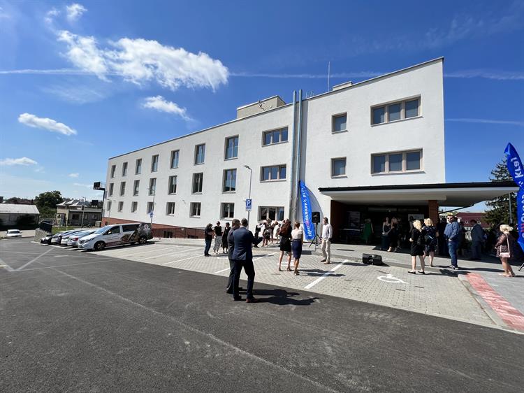 Slavnostní otevření Domova pro seniory v roce 2022.