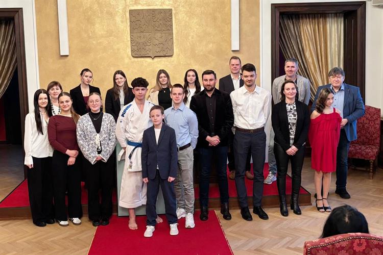 Společné foto vítězů