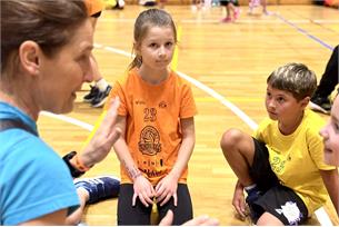 Krajský turnaj minivolejbalu přivedl do Hustopečí 145 dětí