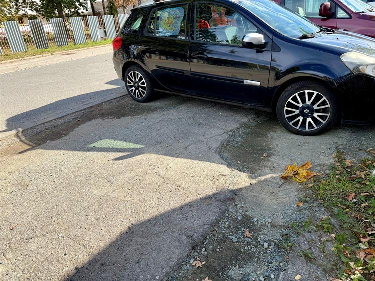 Parkoviště u Pavučiny - stav v polovině října 2026