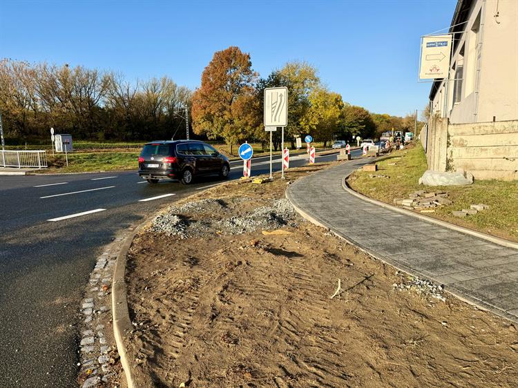 Rekonstrukce chodníků v Bratislavské ul. - říjen 2026