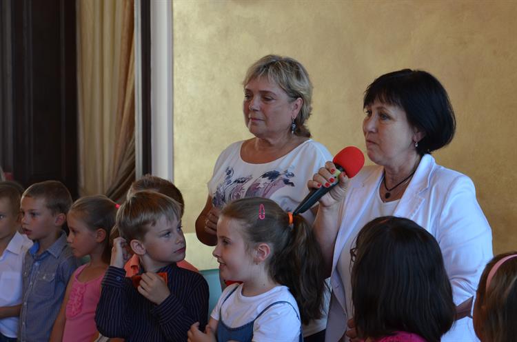 Pasování na školáky provedla starostka Hana Potměšilová.