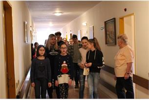 Děti z Komendy vánočně naladily celý Penzion 