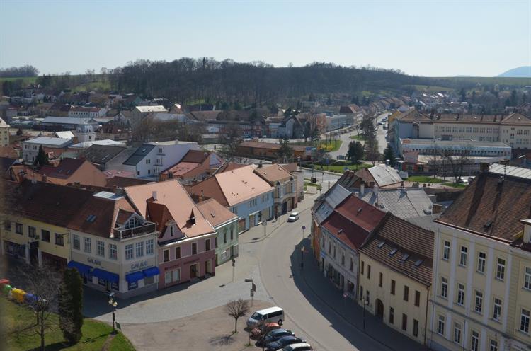 Výhled z věže radnice.