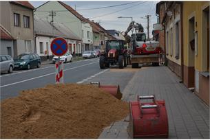 Práce na ulici Brněnská potrvají do konce prázdnin