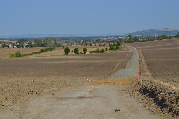 Práce na starovické cyklostezce jsou již v plném proudu. 