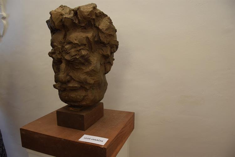 Ten byl autorem řady bust známých osobností, mezi které patřil například Leoš Janáček
