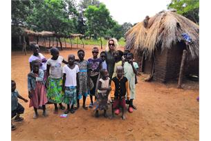 V Malawi nosí brýle z Hustopečí
