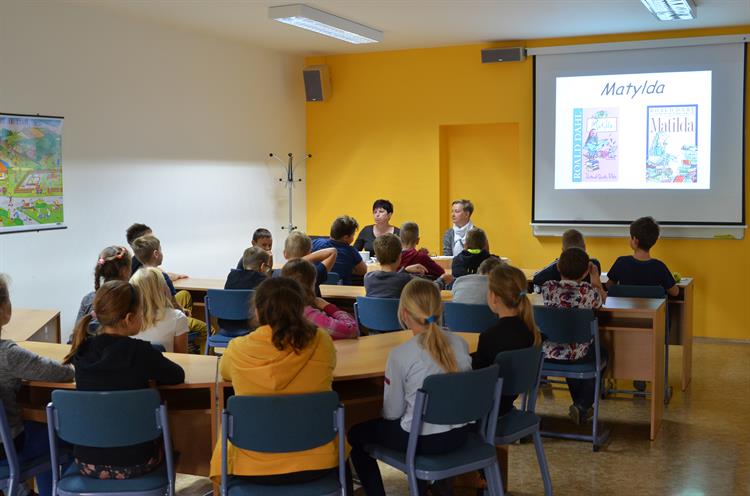 V úterý 1. října přišli na besedu do knihovny čtvrťáci ze Základní školy Komenského. 