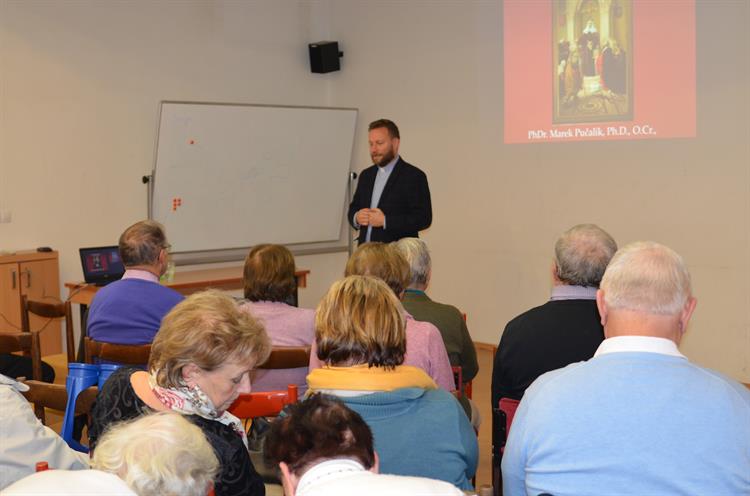 Křižovník Marek Pučalík přednášel o zakladatelce řeholního řádu, jehož je členem.