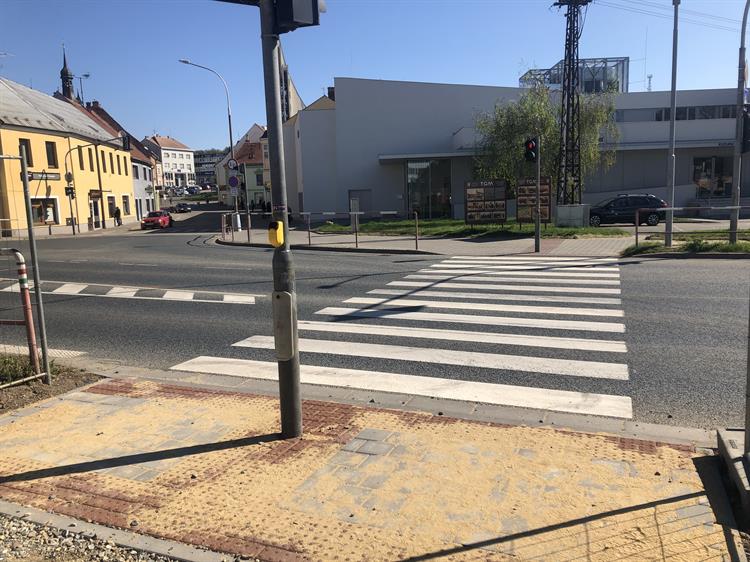 Minulý týden již byly zpřístupněny chodníky a přechody.