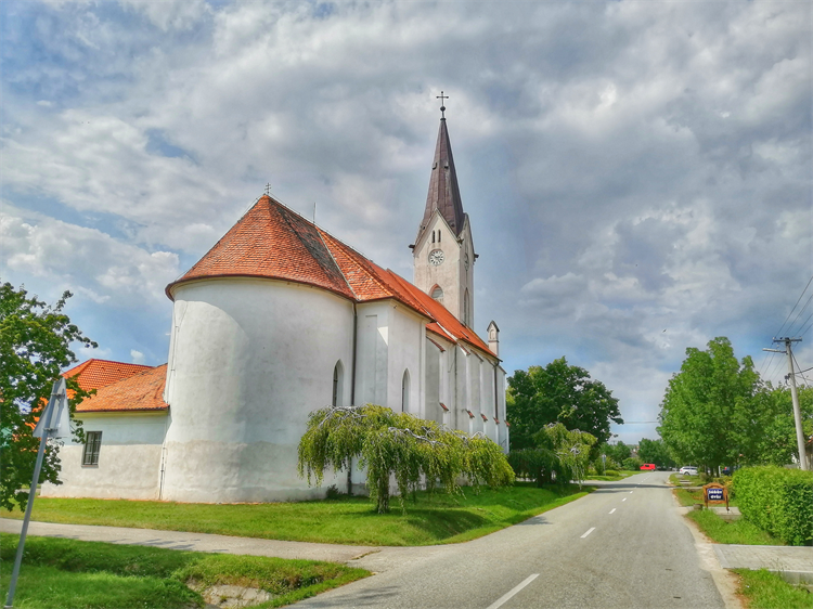 Kostel sv. Michaela archanděla, Nový Přerov