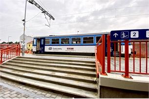 Mezi Hustopečemi a Šakvicemi opět jezdí lokálka
