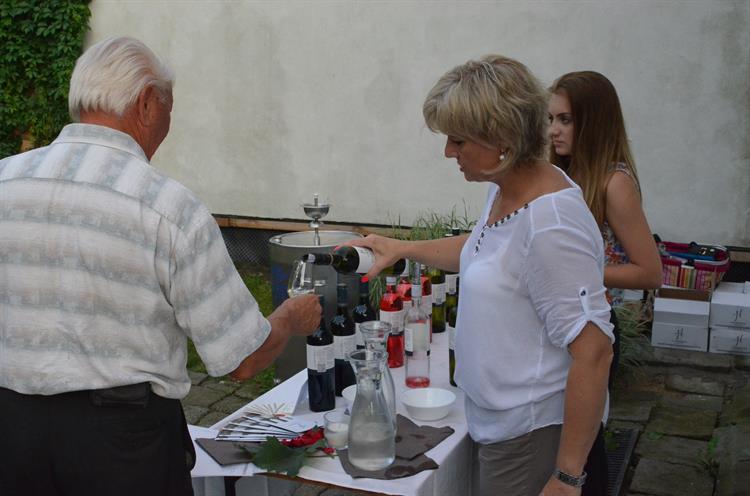 Diváci mohli ochutnávat vína z Vinařství Harmáčkovi. 
