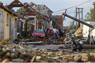 Lidé i technika z Hustopečí míří na Hodonínsko. Sběrný dvůr je uzavřen.