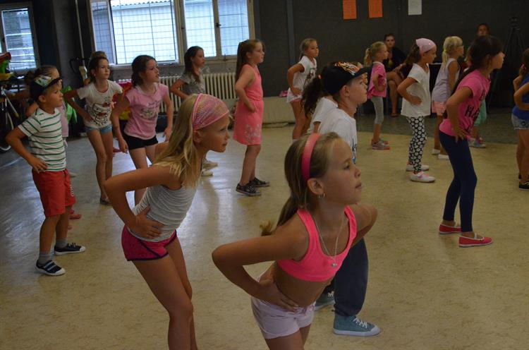 Příměstský tábor se skupinou Move Around děti naučí sestavy ve stylu street dance.