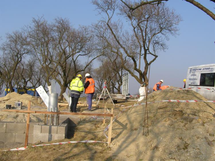 Leden 2012