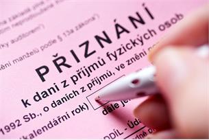 Daňová přiznání v listinné podobě odevzdejte do 1. dubna!