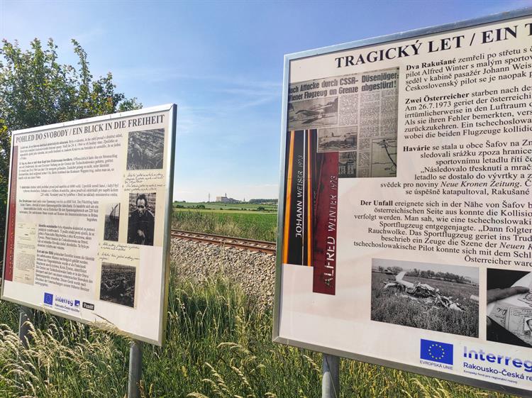 Stezka svobody byla vybudována jako vzpomínka na odvážné lidi, kteří neváhali řešit svou situaci odvážnými činy, za něž mnohdy zaplatili vlastním životem. Jejich příběhy lemují cestu.