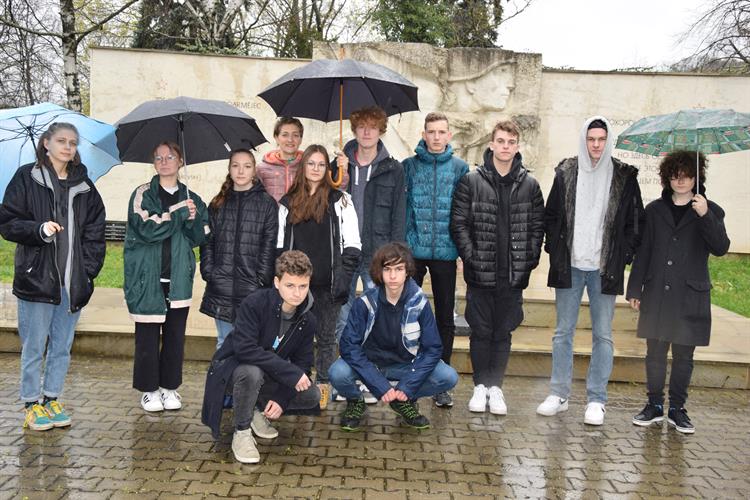 Studenti gymnázia T. G. Masaryka