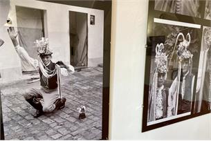 Muzeum zdobí historické folklorní fotografie