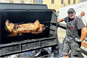 Festival dobrého jídla a zábavy ovládl náměstí 